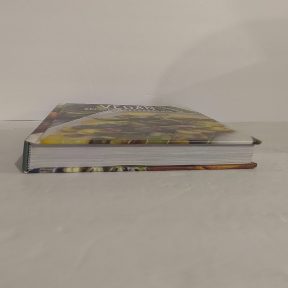 VEGAN, Recipes and Preparation. Saskia Frazer. Flame Tree Publishing. - Picture 8 of 8